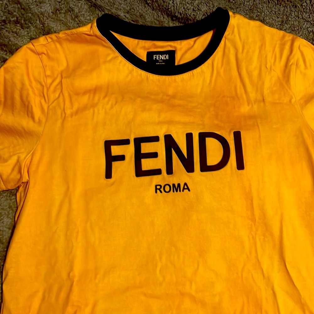 I’m selling a Fendi shirt. I bought at retail price about 5 months ago. New